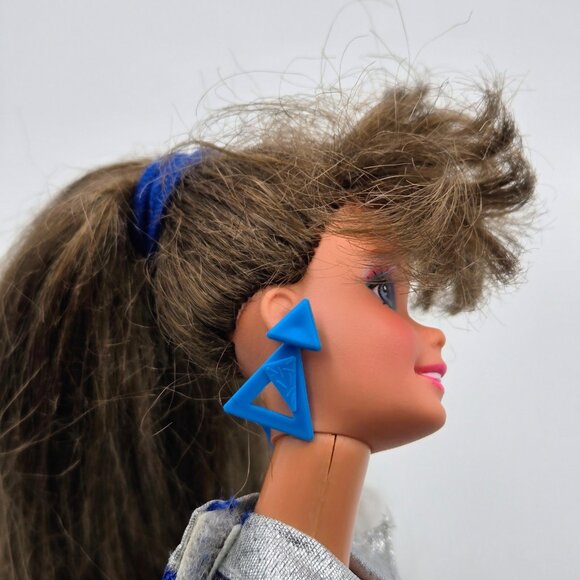 Totally Hair Barbie Doll Brunette 1991 1117 Mattel Read - Picture 10 of 15